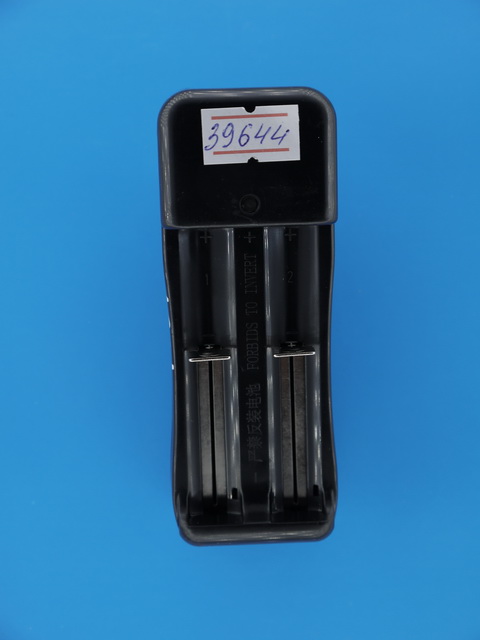Зарядное устройство для аккум. Li-ion YCD-12601 4.2V 600mah 220v (на 2 ак)N-263